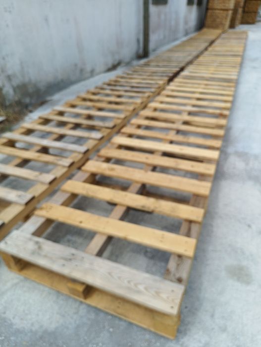 Paletes, estrados e caixotes