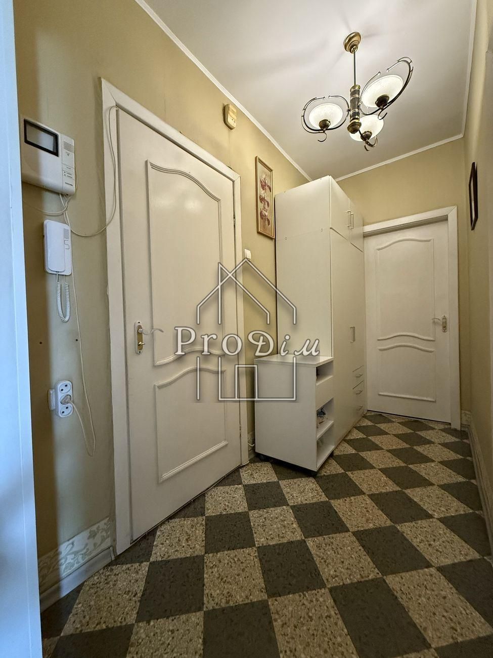 Продаж 2к квартира. Озерна 14. Оболонь