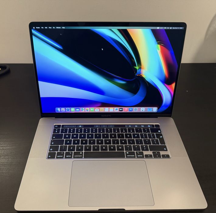 Laptop Apple MacBook Pro 16” / i9 / 16GB RAM / 1TB SSD / model A2141