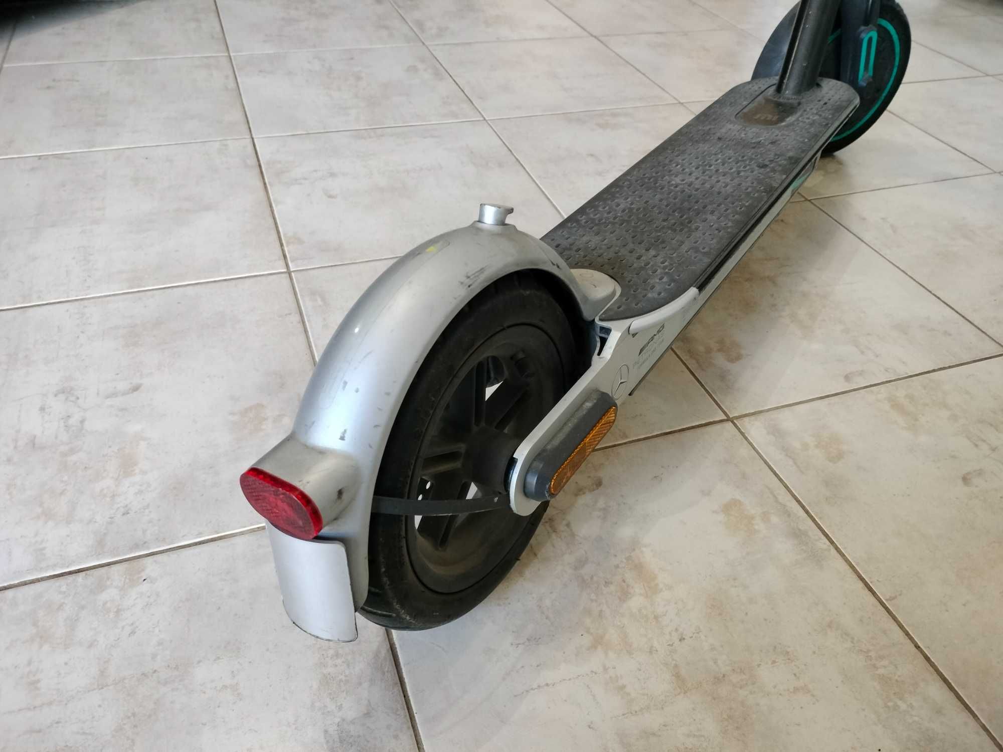 45km Trotinete Xiaomi scooter pro 2 Mercedes amg