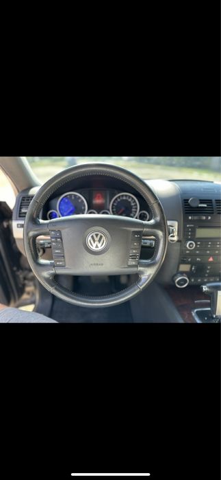 VW Touareg  3 л в в идеале возможен обмен на жилье в Харькове