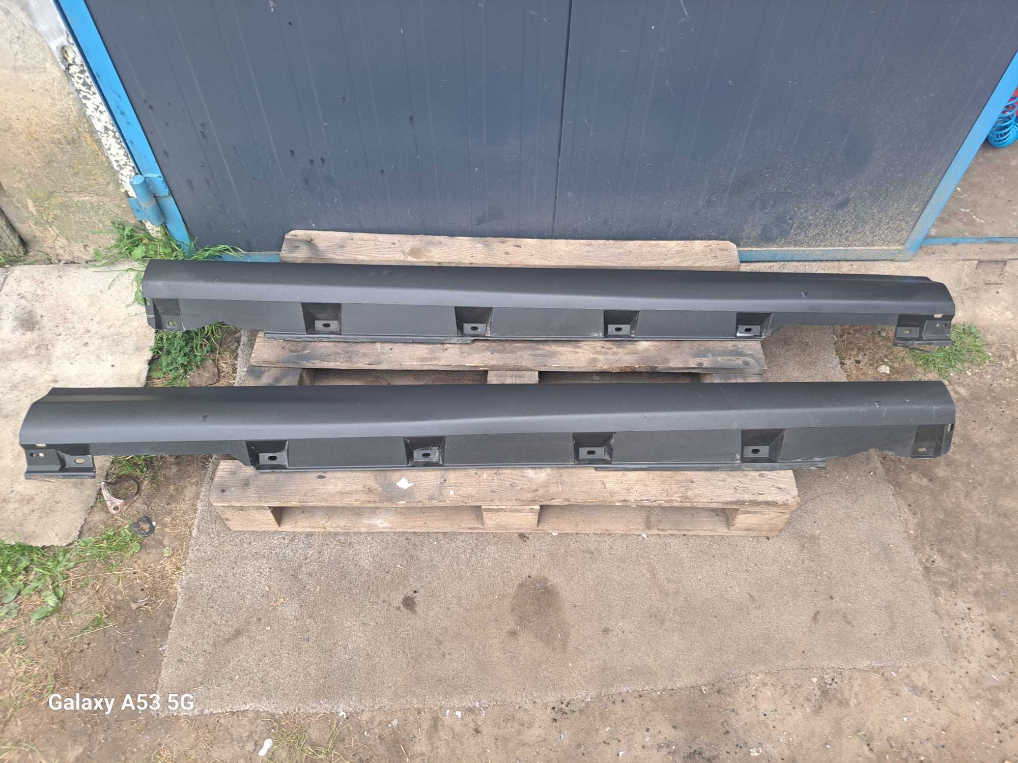 Listwa progowa LEWA Focus Mk3 hatchback BM51-A10155