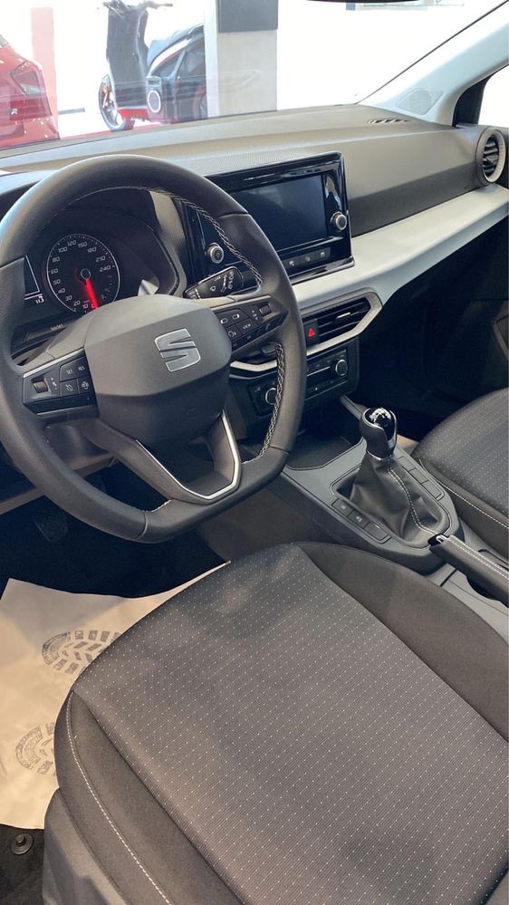 Vendo este carro