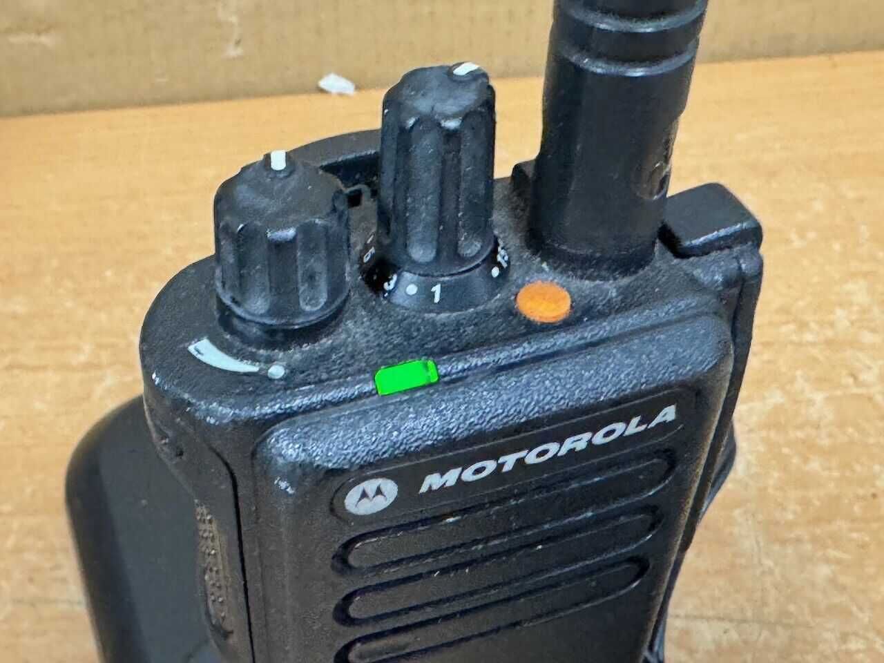 Рация Motorola DP4400 UHF 403-527 МГц.