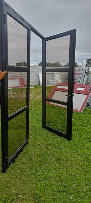 Drzwi aluminiowe używane z.emiec super stan dostawa gratis cał