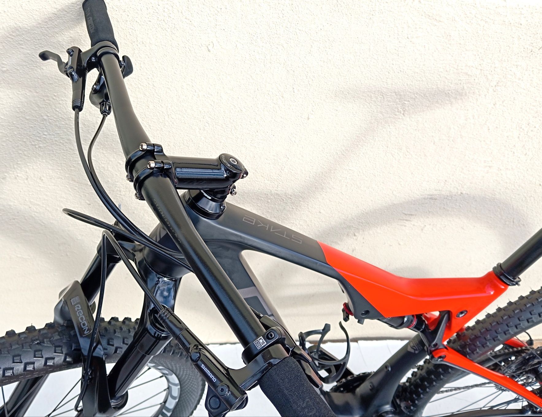 J-Bikes 29 Coluer Stake 4.1 SLX 12v  Suspensão total M