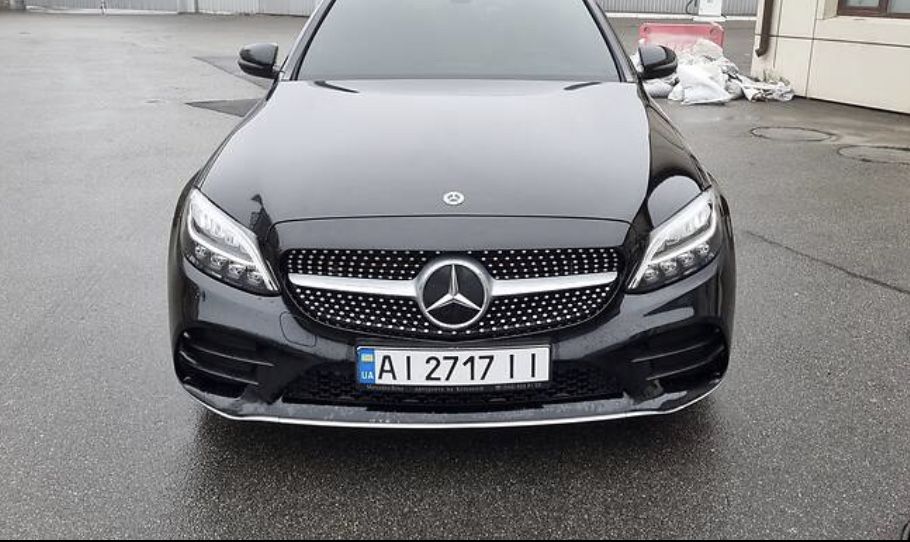 Бампер передний Mercedes-Benz C-class W205 AMG C43 решетка