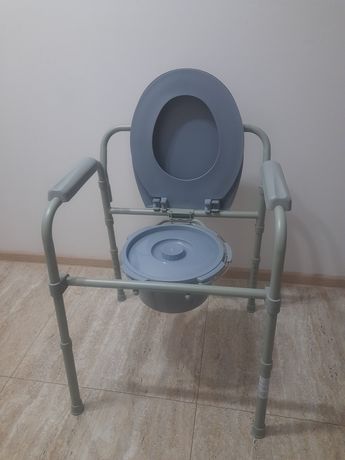 Przenośne krzesło toaletowe