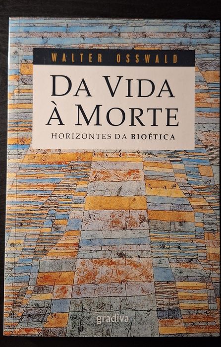 Livros (Filosofia, Direito, Relações Internacionais, História)