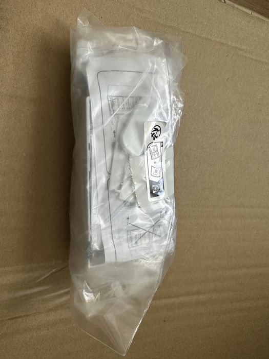 Комплект кріплень для вбудованого холодильника Candy 70001294