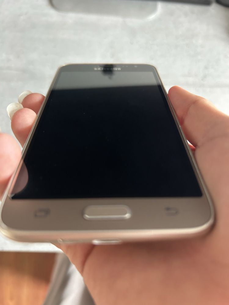Samsung Galaxy j3 2016 jak nowy
