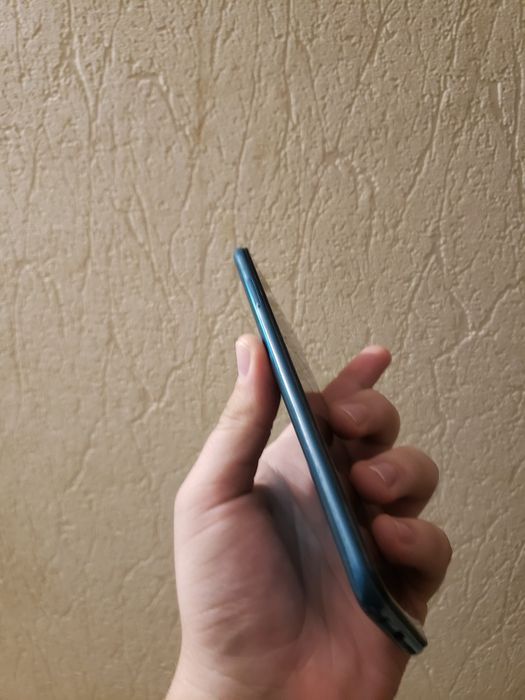 Xiaomi Redmi Note 9 64 ГБ / 4 ГБ
Товар застарів