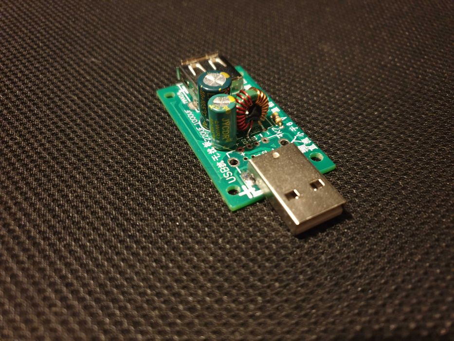 Filtr przeciwzakłóceniowy USB Eliminator brumienia z zasilania