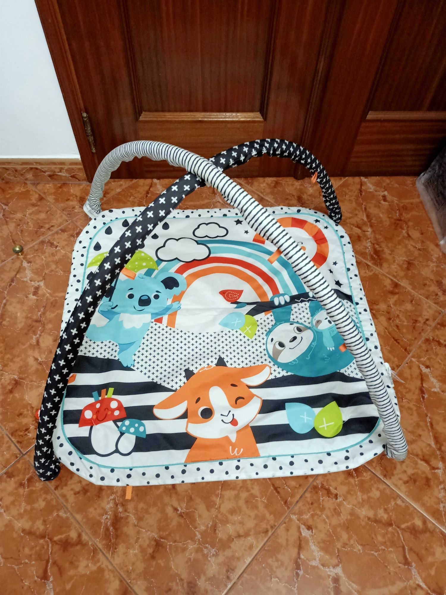 Ginásios FISHER-PRICE 3 em 1 (Idade Mínima Recomendada: 0 meses)