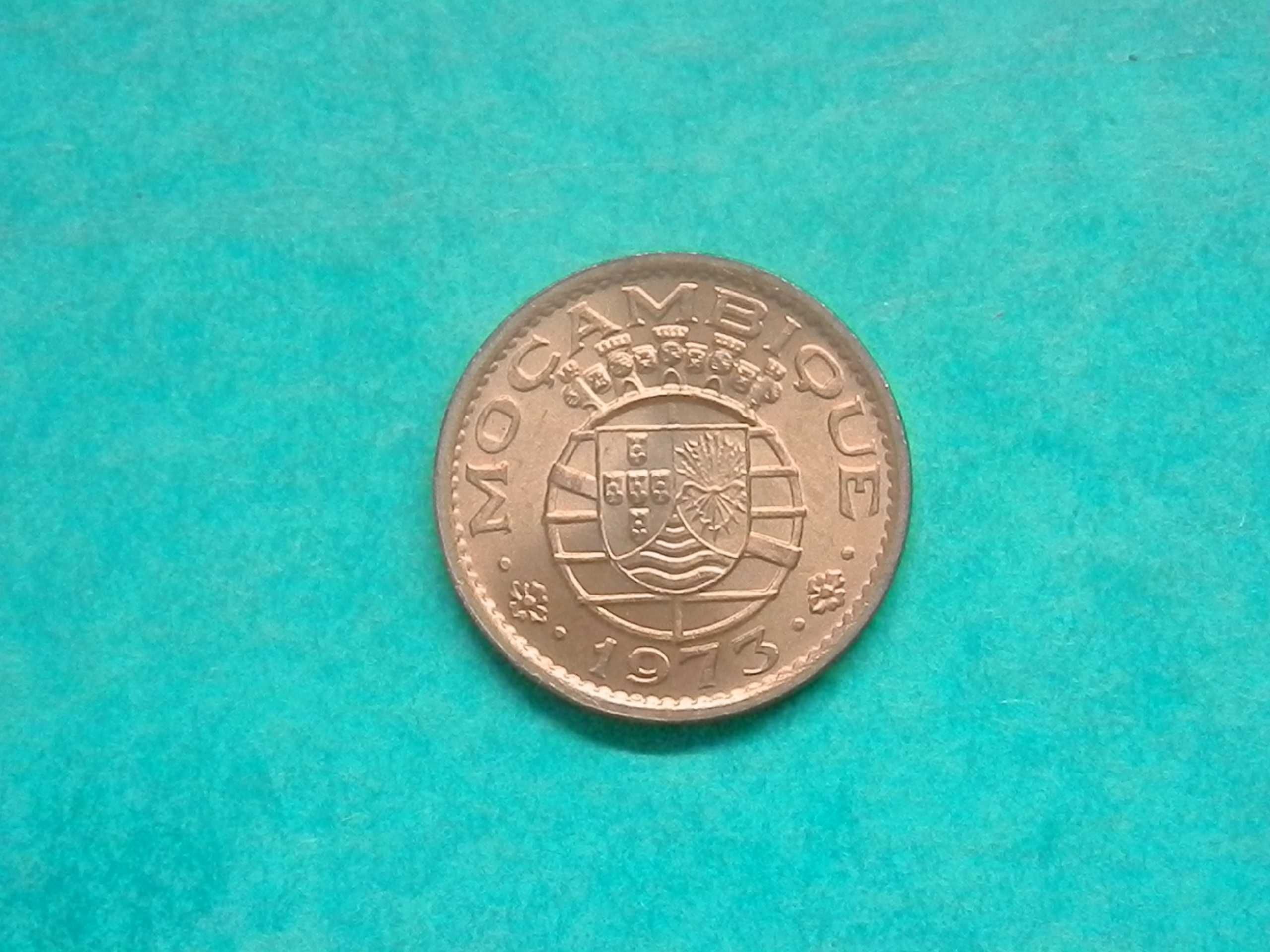802 - Moçambique: 20 centavos 1973 bronze, por 2,00