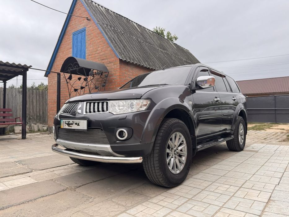 Продам Mitsubishi Pajero Sport 2011