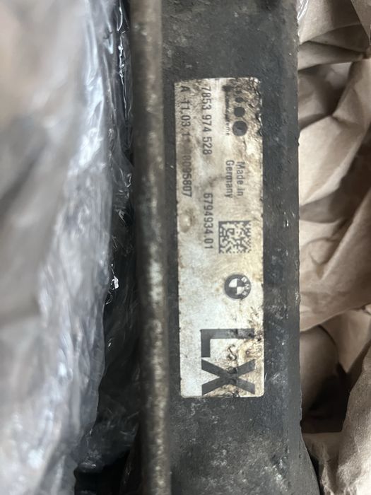 Продам рулевую рейку BMW E90