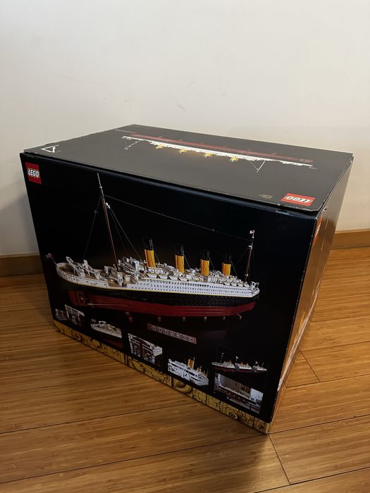 Lego Titanic (apenas a caixa, sem o lego)