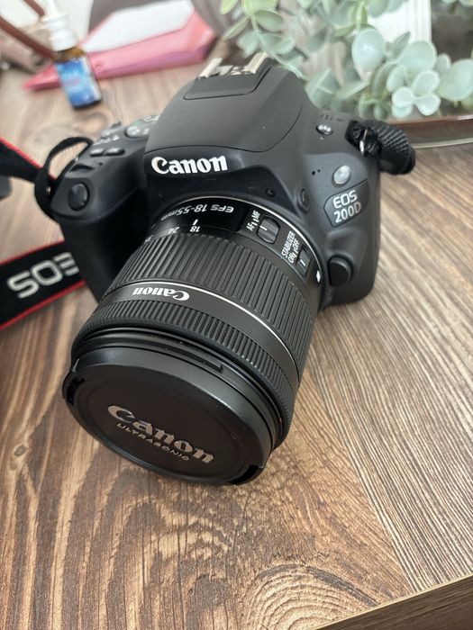 Camera Canon EOS 200D + lente macro 100mm
