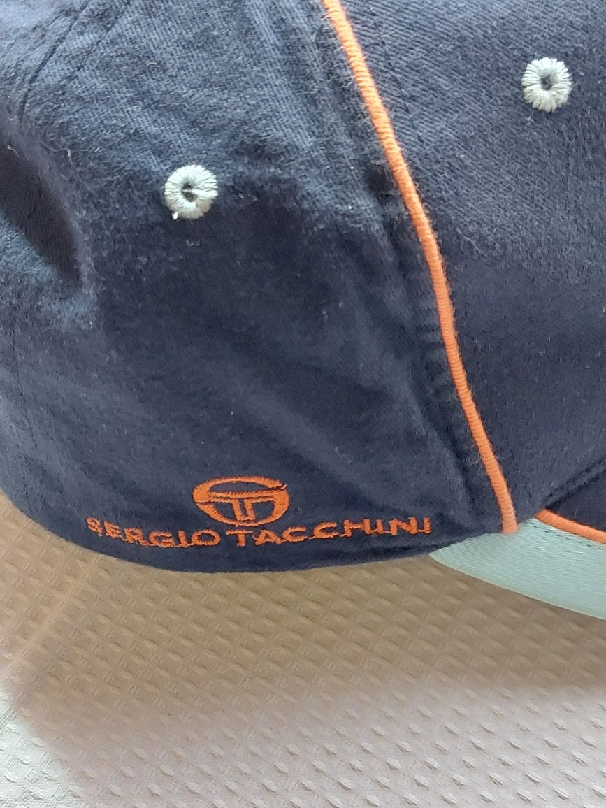 Boné Sergio Tacchini - Tam° Único.