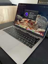MacBook Pro 13’’ 2018 8gb ram 250gb ssd
