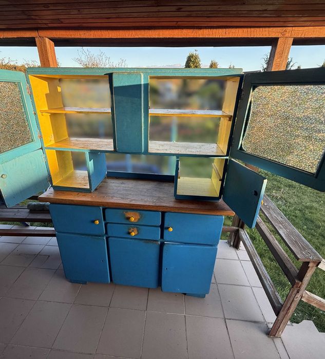 Drewniany kredens PRL Byfyj