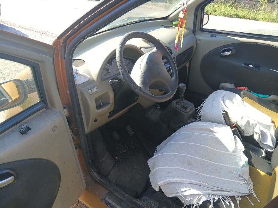 Vendo ou troco carro sem carta