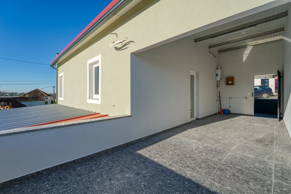 Arrenda-se Moradia T1 Mobilada