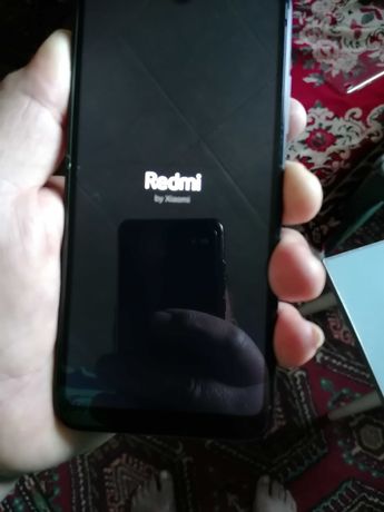Продам телефон Xiaomi Redmi 7 3/32GB Black