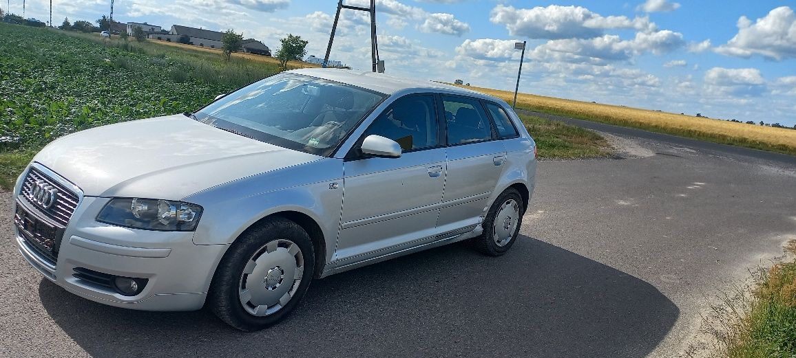 AUDI A3 5D  1,6 102 KM MPI Sportback