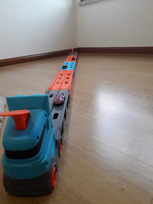 Camião Hot Wheels Speedway