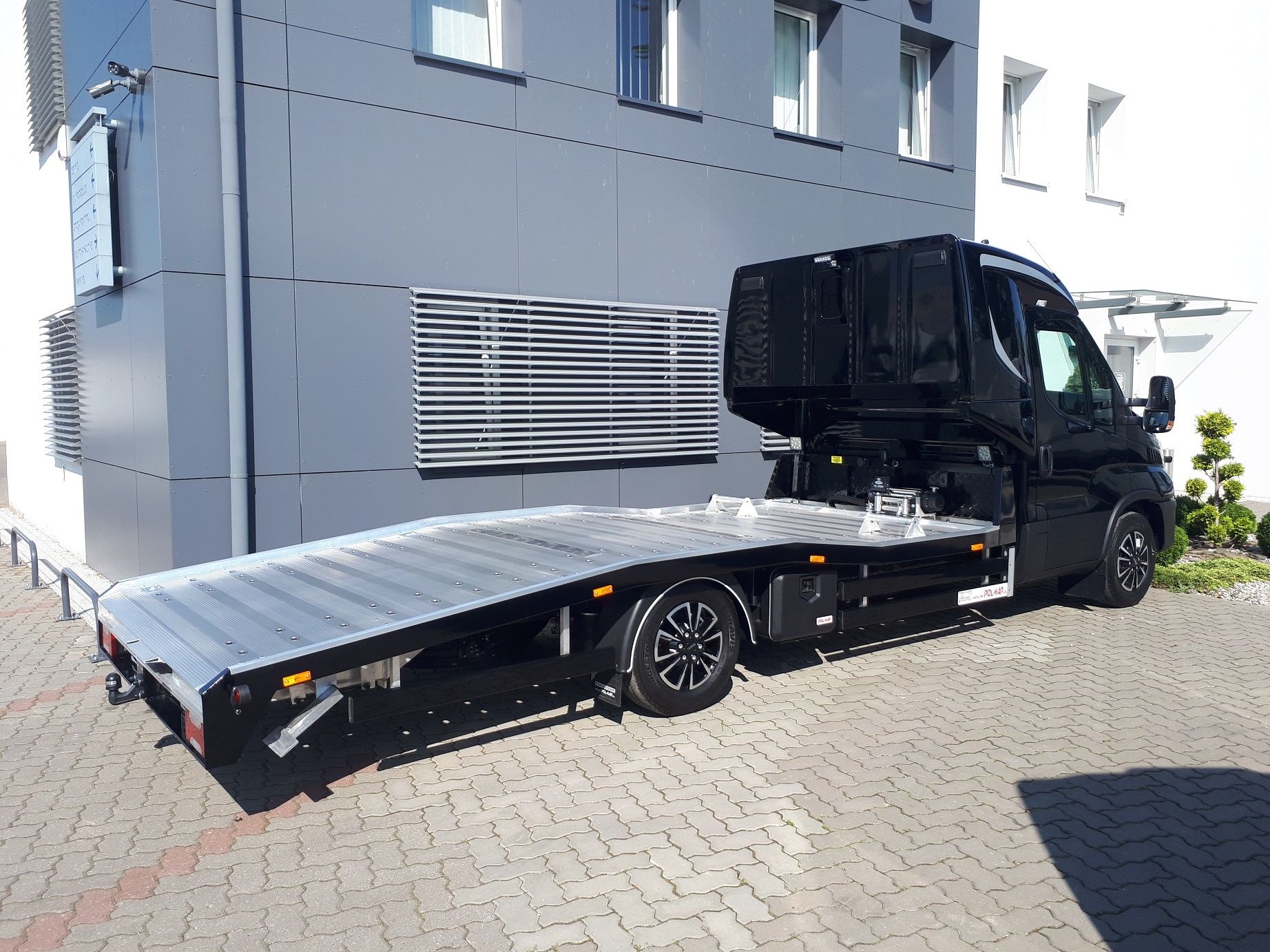 Wynajem Autolaweta laweta  Iveco Daily Wynajem długoterminowy