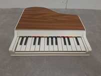 Mini piano antigo