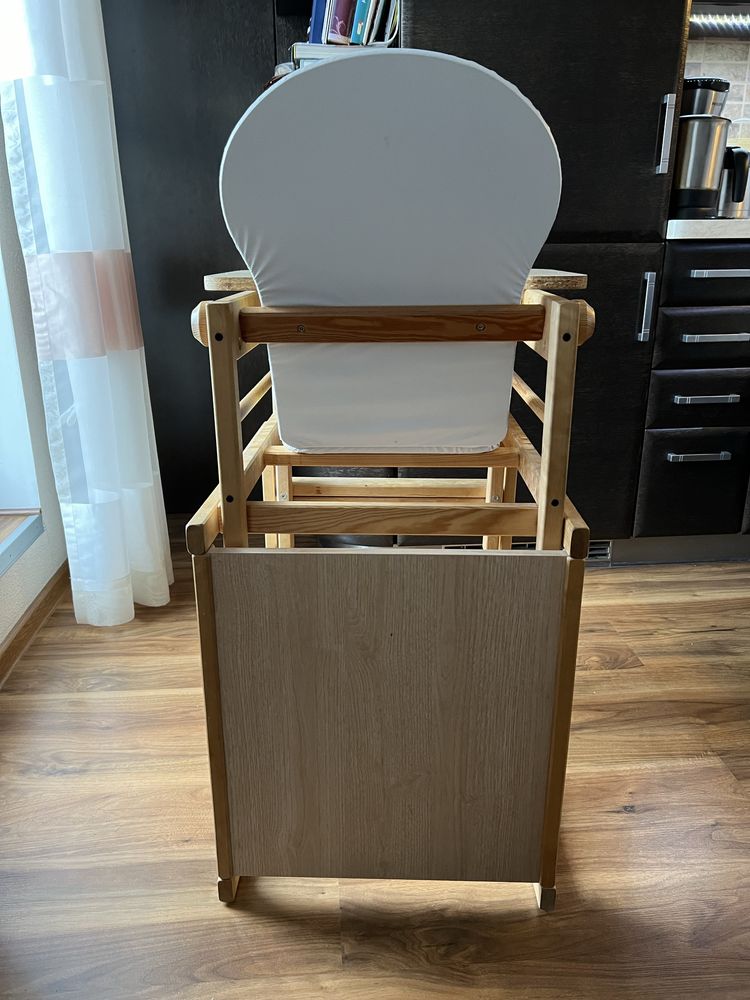 Drewniane krzesełko do karmienia 2 w 1