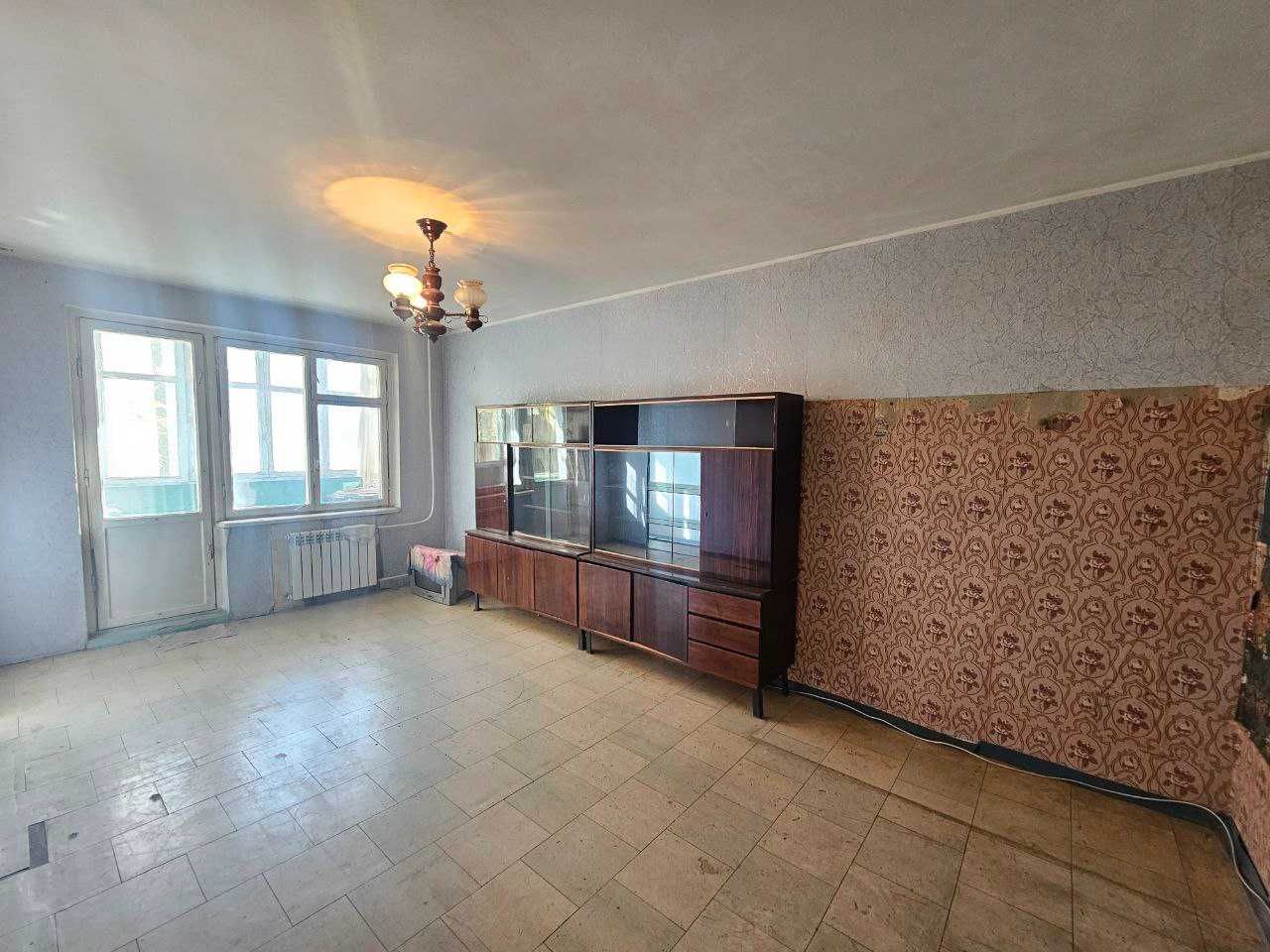 Продается двухкомнатная квартира на Дзержинке, ул. Бызова (бывш.Якира)