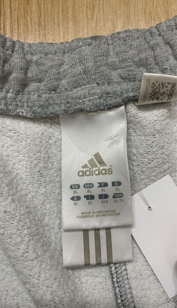 Штани adidas