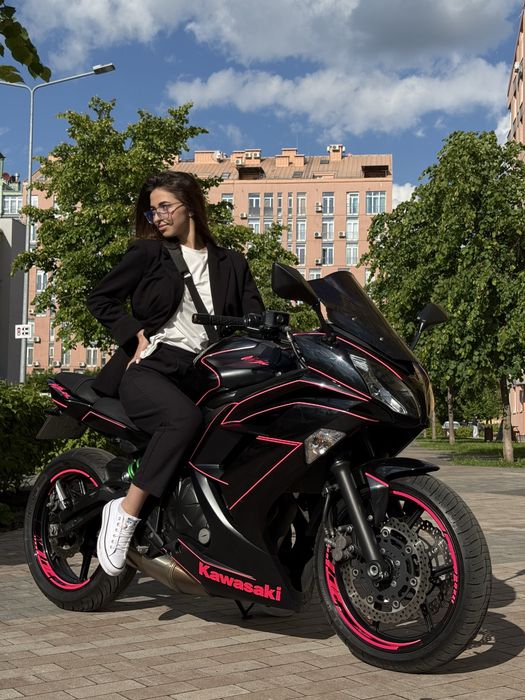 Мотоцикл Kawasaki EX 650
