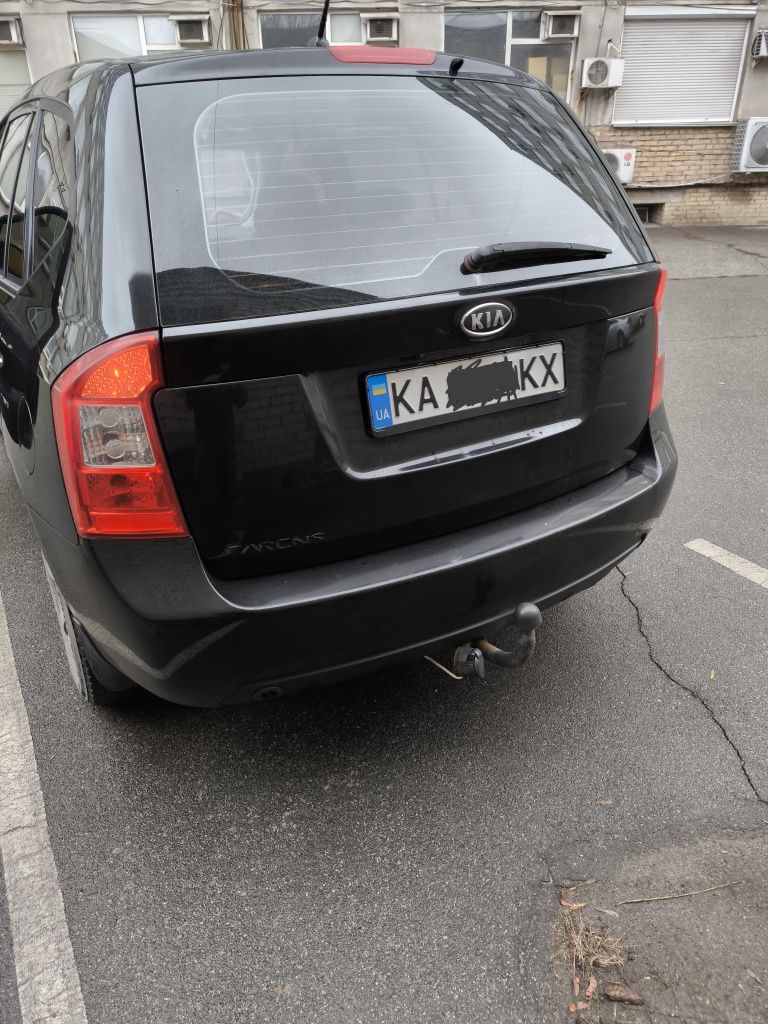 Автомобіль Kia Carens 2.0 бенз., 2008р