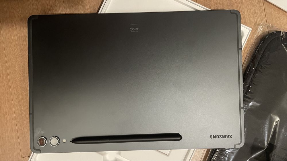 Samsung Galaxy Tab S9+. Book Cover Keyboard Slim