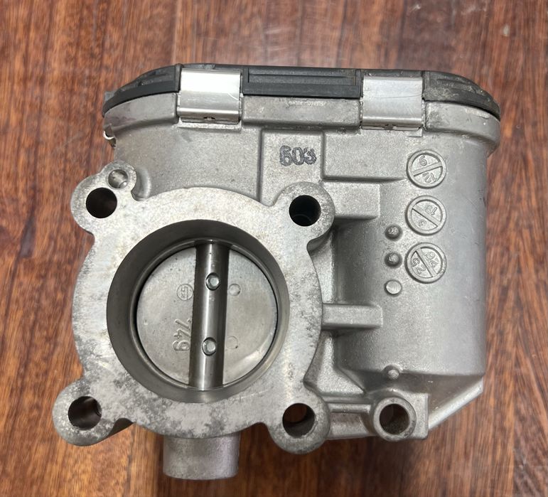 Приводний елемент, дросельна заслінка BOSCH