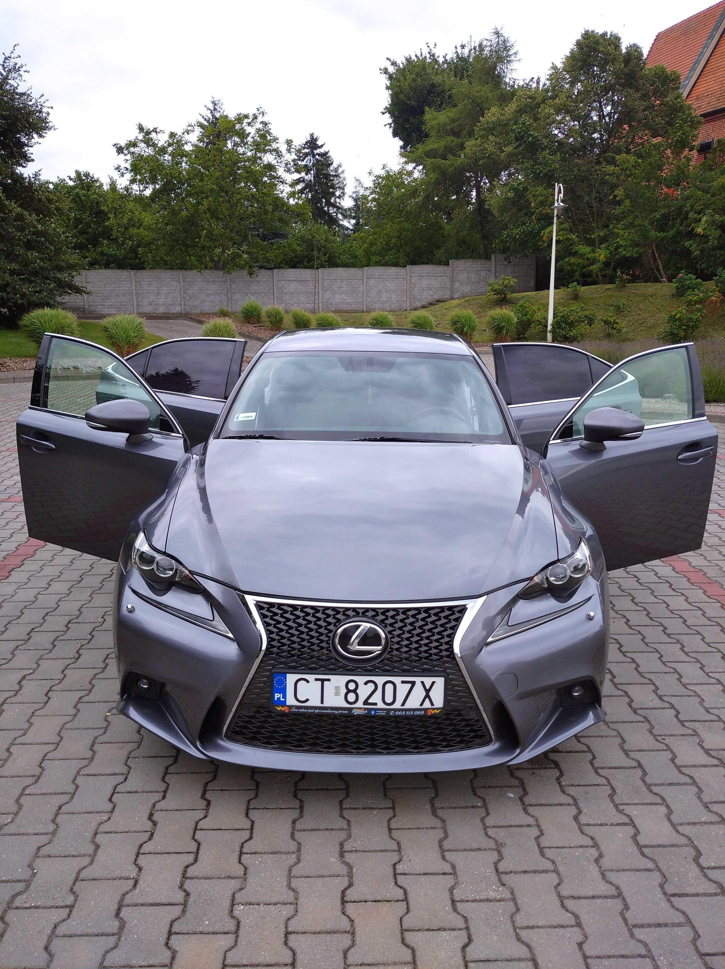 Lexus IS300h wersja F-Sport Hybrid