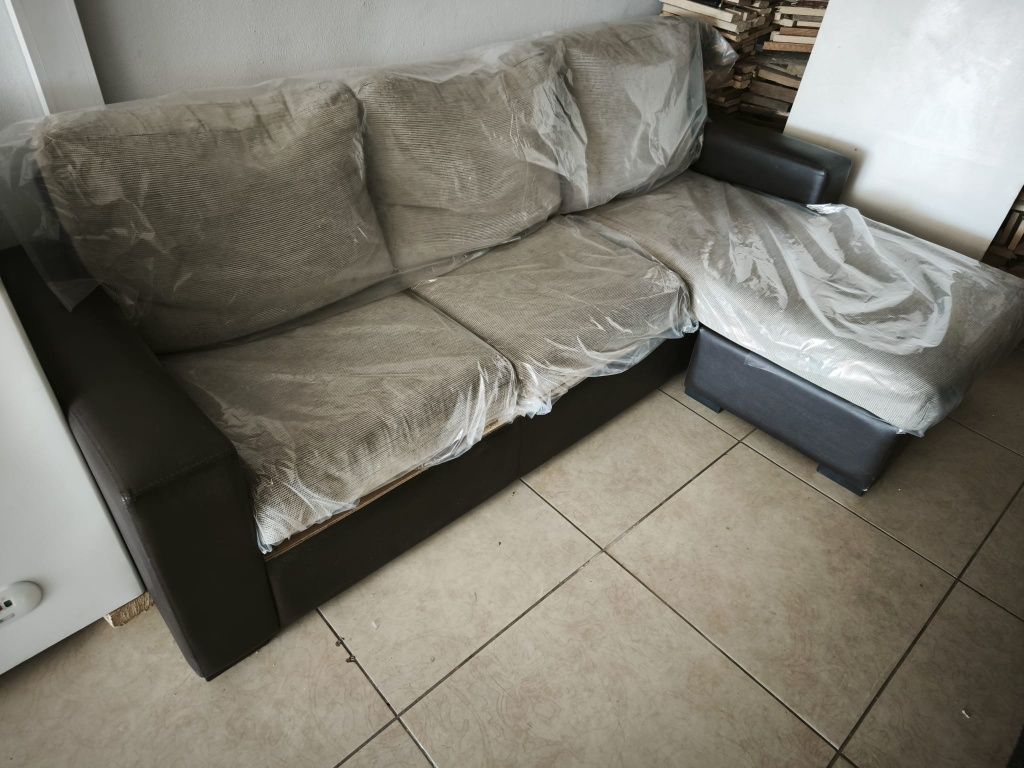Sofa com chaise long