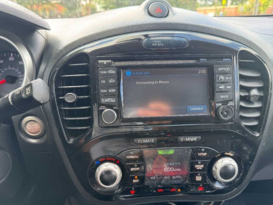 Nissan Juke SL      2015