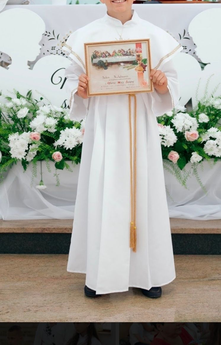 Alba komunijna biała ,zlote wstawki 140/146