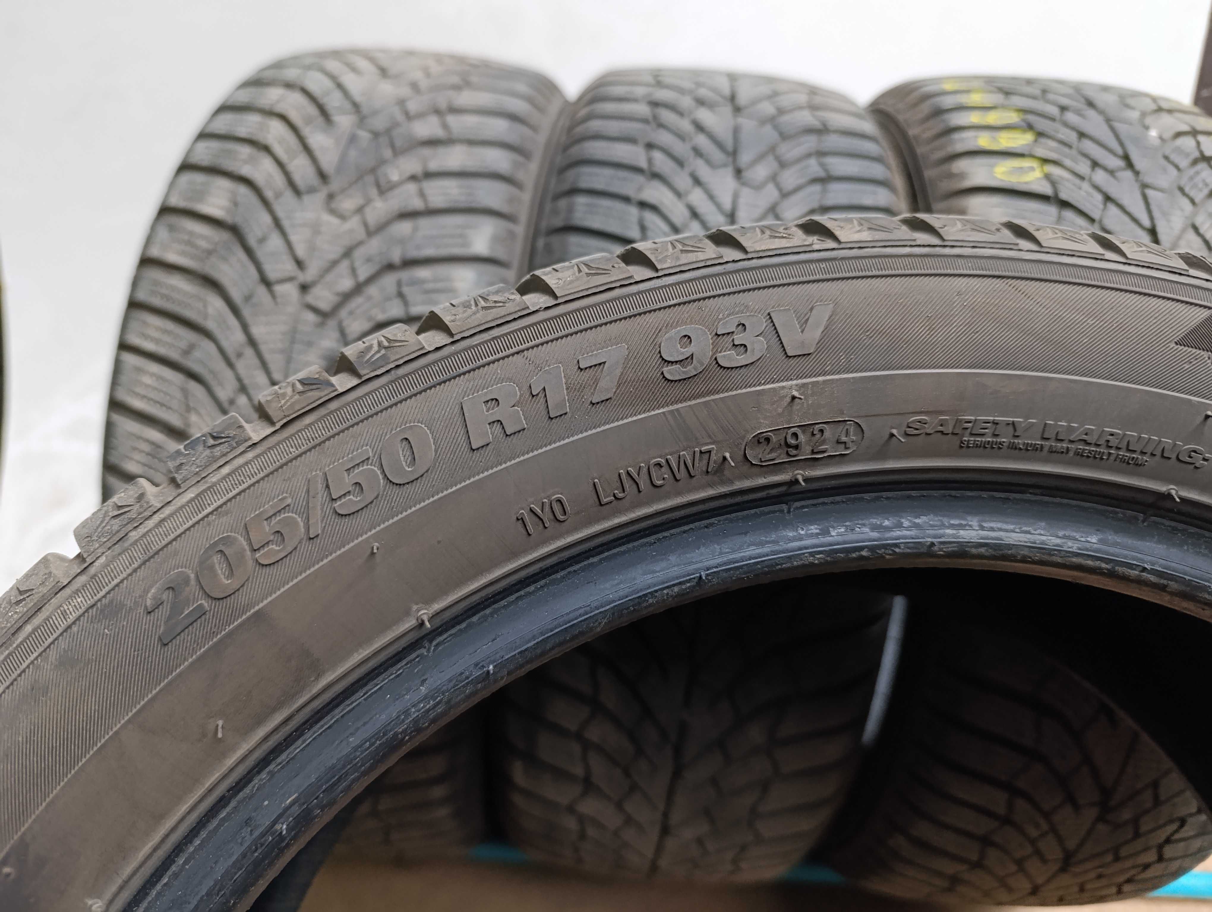 4x 205/50 R17 93V Kumho WinterCraft WP52 2024r 7,5mm
