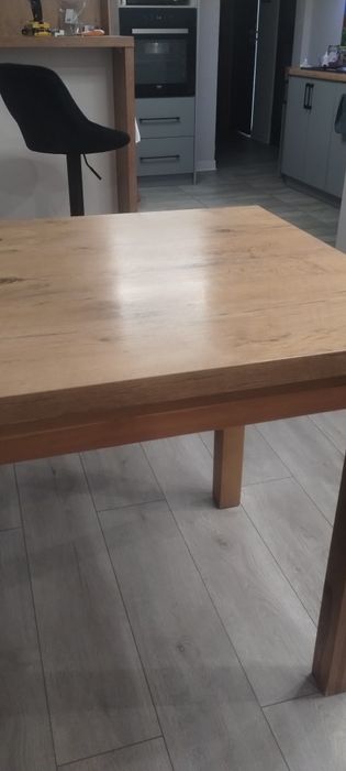Sprzedam stół kuchenny