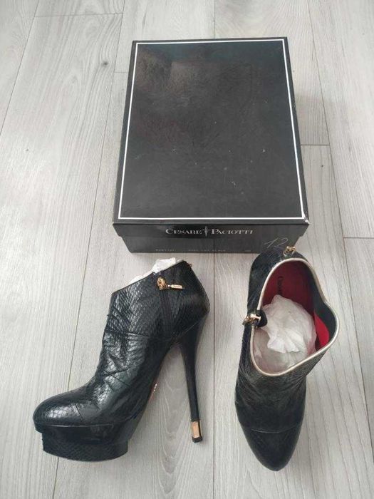 Продам женскую брендовую обувь купленную в Европе. (р. 38,5-40)