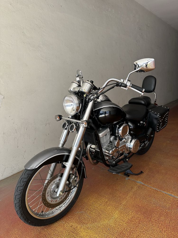 Vendo Daelim Daystar 125cc poucos km. Perfeito estado