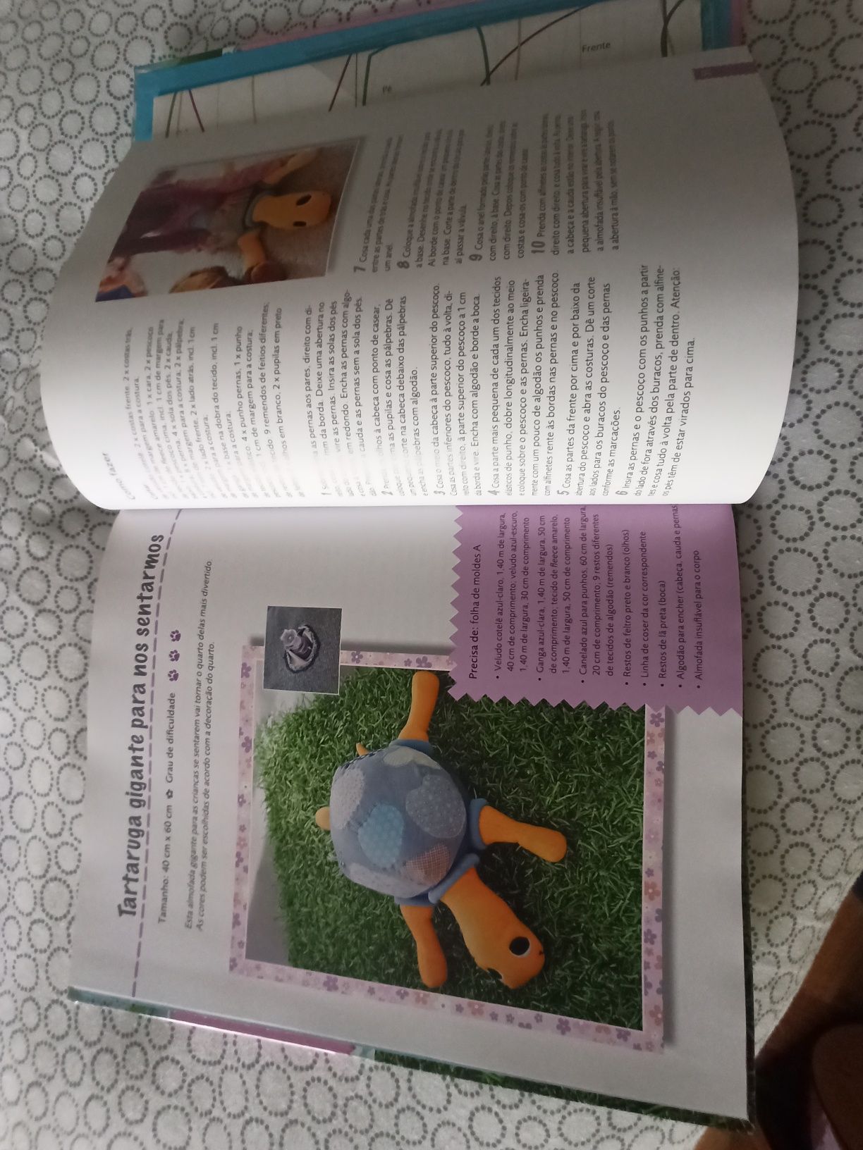 Livro de costura "animais de pano"