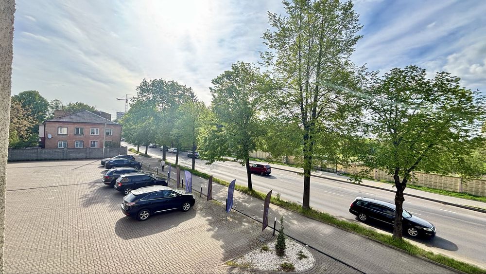 Продам 3х кім. вул. 24 Серпня 26